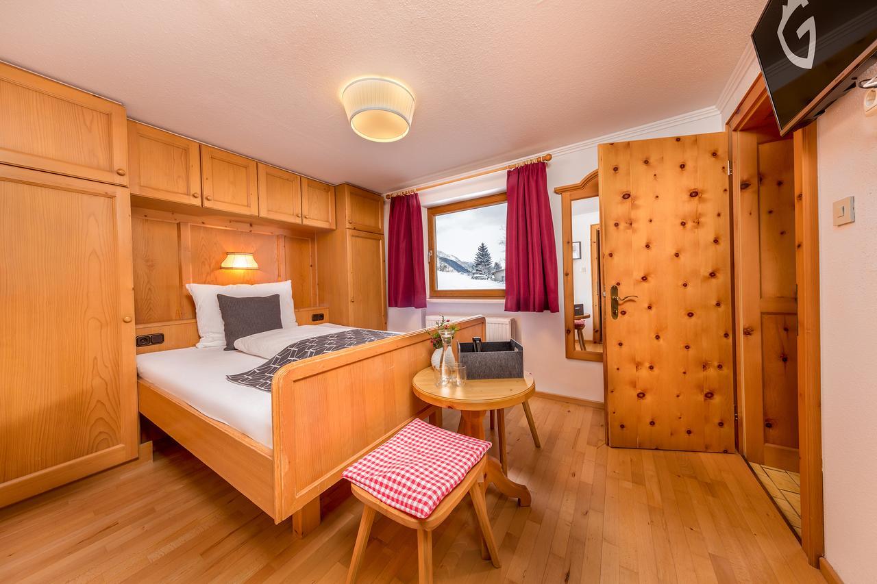 Haus Gollas Sankt Anton am Arlberg Exterior photo